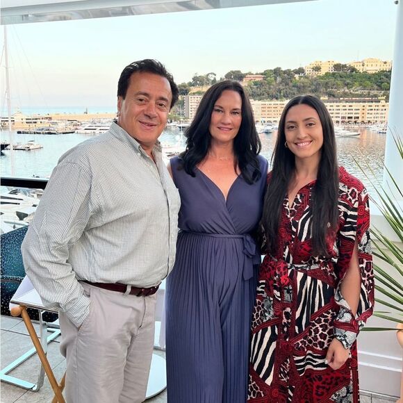 Red printed dress - Picture 2 of 5